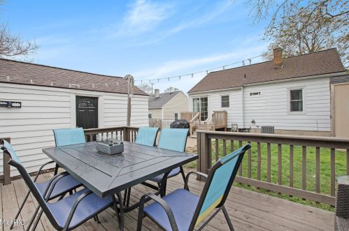 822 Royal Oak St, Wyoming MI exterior