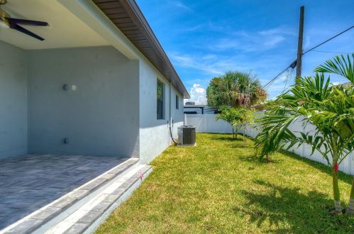 2710 Braddock St, Tampa FL  33607-6828 exterior