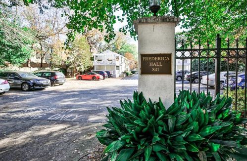 841 Frederica St, Atlanta GA 30306-4703 exterior