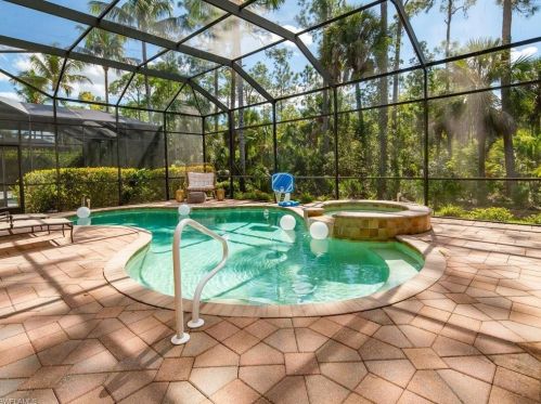 18091 Lagos Way, Naples FL 34110-2765 exterior