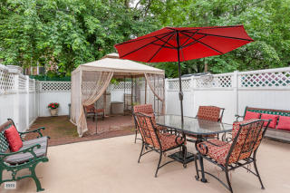 904 Gates Ave, Brooklyn, NY 11221-2803