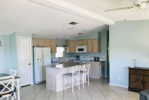 1222 Silver Lakes Blvd, Naples FL 34114-9234 exterior