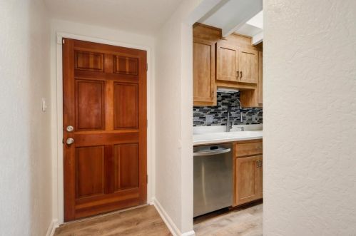 638 L St, Davis, CA 95616-3940