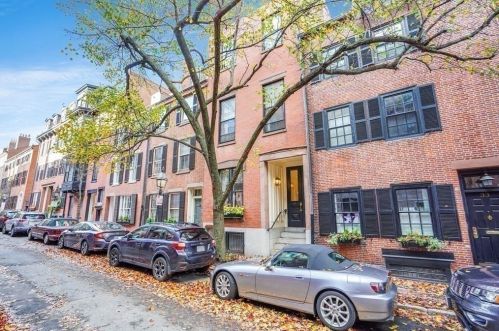 35 Pinckney St, Boston MA exterior