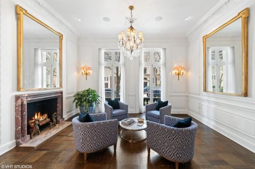 1521 State Pkwy, Chicago IL 60610-1613 exterior