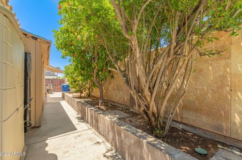 2892 Indian Wl Pl, Chandler AZ 85249-4915 exterior