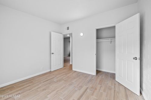 2242 Catalina Ave, Tucson AZ  85712-3225 exterior