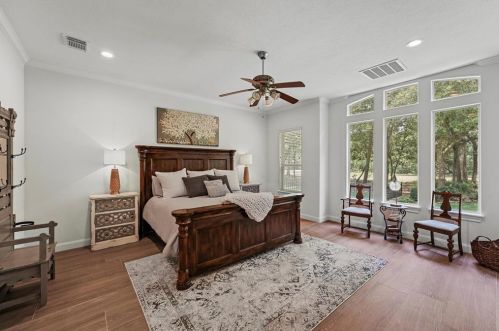 2927 Cotswold Manor Dr, Humble TX 77339-0016 exterior