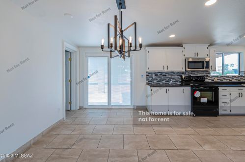 5710 Irving Ave, Tucson AZ 85711-6241 exterior