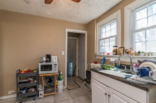 620 Baldwin Ave, Waukegan IL 60085-3108 exterior