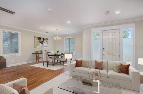 7107 Desoto St, Tampa, FL 33616-2103