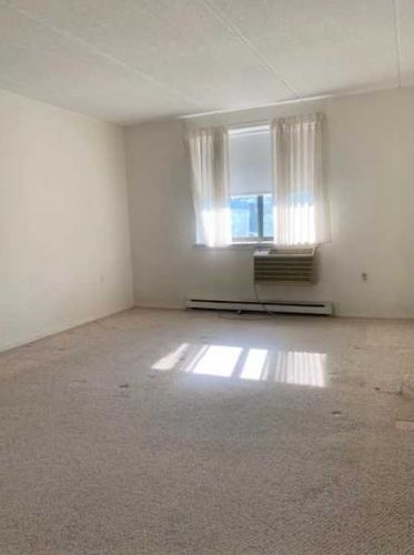 160 Academy St, Poughkeepsie NY  12601-4515 exterior