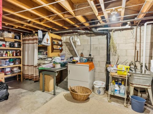 1223 25 St, Manitowoc WI 54220-5522 exterior