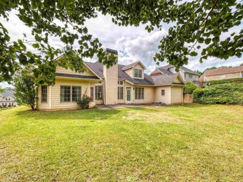 965 Abercorn Dr, Atlanta GA 30331-7688 exterior