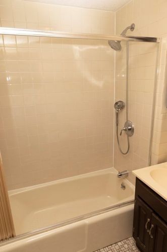 35 Anne St, Springfield MA 01104-2236 exterior