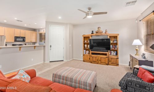 2852 Dunbar Dr, Phoenix AZ  85042-6074 exterior