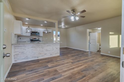 3213 Camden St, Tucson, AZ 85716-3613
