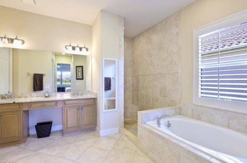 9696 Cobalt Cv Cir, Naples FL 34120-4665 exterior