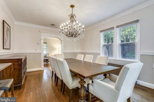 7426 Piney Branch Rd, Silver Spring MD 20901-4352 exterior