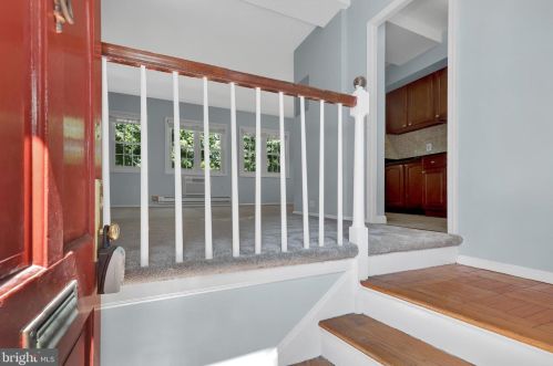 1322 Martha Custis Dr, Alexandria VA  22302-2025 exterior