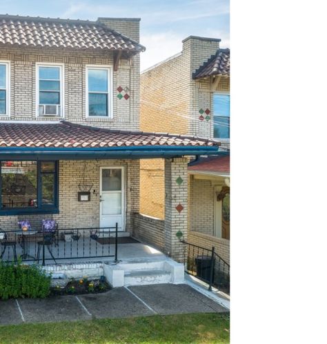 2219 Wightman St, Pittsburgh PA  15217-2065 exterior