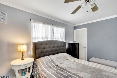 2 Ctr St, Kinnelon NJ 07405-1331 exterior