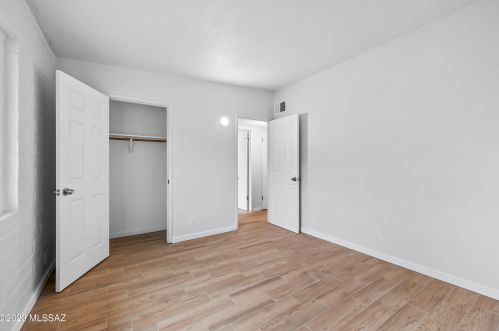 2242 Catalina Ave, Tucson AZ  85712-3225 exterior