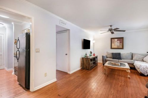 157 Lablanc Way, Atlanta GA 30327-1082 exterior