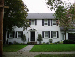 94 Evelyn Rd, Newton, MA 02468-1021