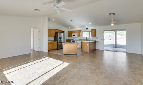 45809 37 Ave, Phoenix AZ 85053-4616 exterior