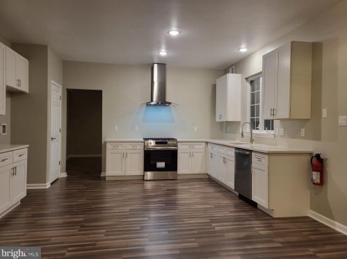 11 Tynemouth Dr, Lumberton Township, NJ 08048-5801