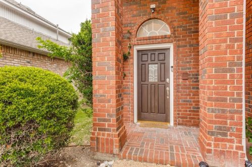 4239 Capistrano Dr, Dallas TX  75287-4002 exterior