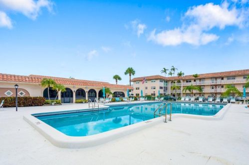 400 20th St, Boca Raton FL  33431-8119 exterior