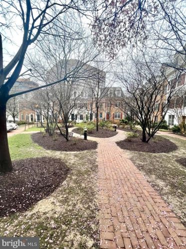 8527 2nd Ave, Silver Spring, MD 20910-3378