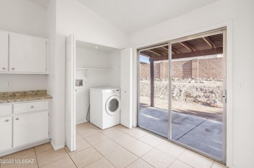 7209 Avenida Del Nopal, Tucson AZ  85746-7954 exterior