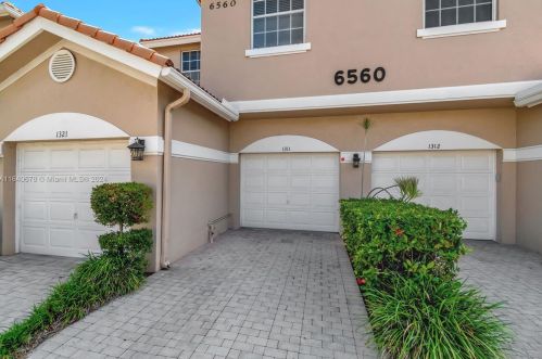 6560 Villa Sonrisa Dr, Boca Raton, FL 33433-4052