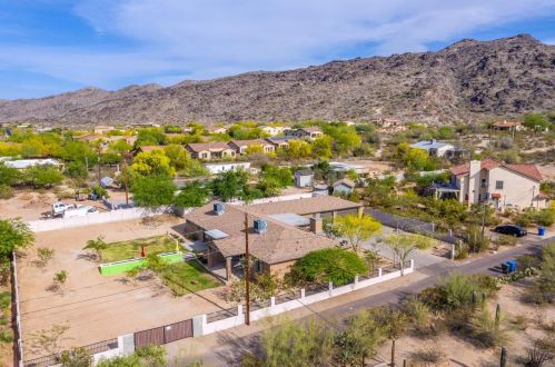 8615 22nd Pl, Phoenix, AZ 85042-8145