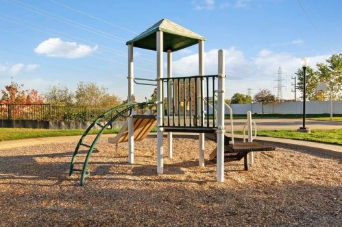 885 Halidon Way, Folsom CA  95630-8406 exterior