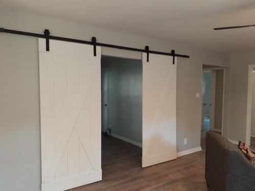 1715 Deerfield Dr, Austin, TX 78741-3704