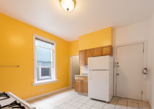 4210 Ridgeway Ave, Chicago IL 60659-1128 exterior