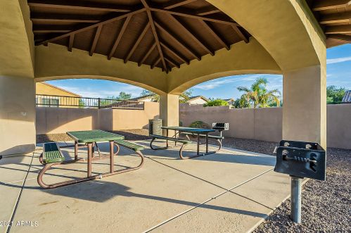 1930 Carson Rd, Phoenix AZ 85041-6614 exterior