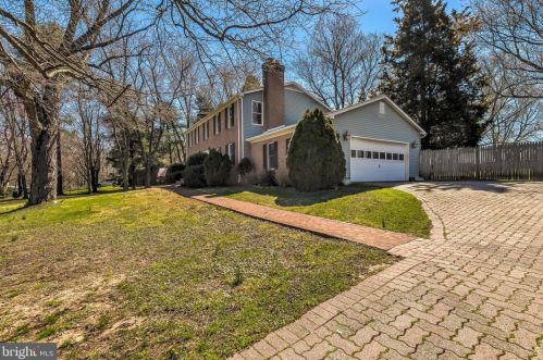 1617 Maydale Dr, Silver Spring, MD 20905-5555