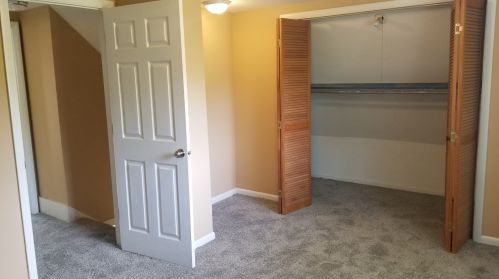 3607 Wonder Lk Rd, Bull Valley IL 60097-9293 exterior