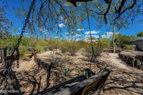 5960 Escondido Ln, Tucson AZ 85704-2815 exterior