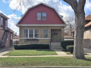 2116 10th Ave, Broadview, IL 60153-3176