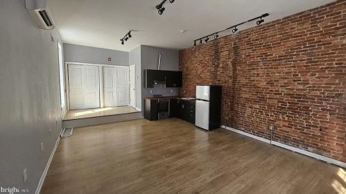 1412 6th St, Philadelphia PA  19147-5802 exterior