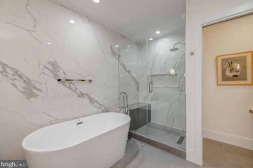 1818 37th St, Washington DC  20007-2238 exterior