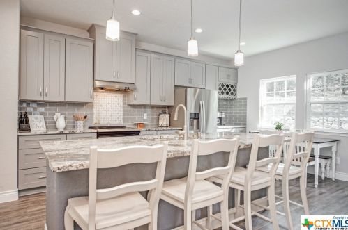 1133 Overbrook Ln, Spring Branch TX 78070-5363 exterior