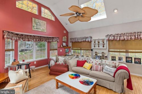 35 Alessio Ter, Trenton NJ 08620-9772 exterior