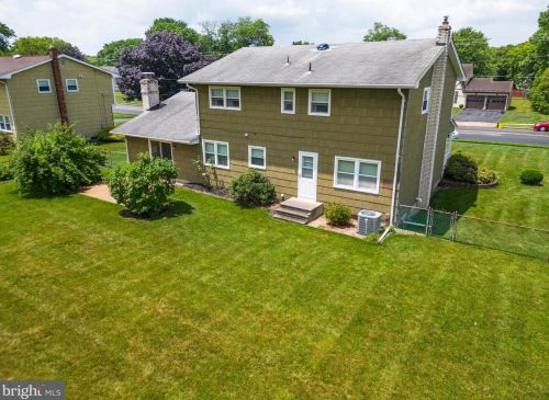 342 George Dye Rd, Trenton NJ 08691-3311 exterior